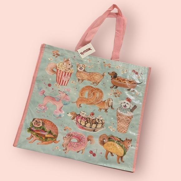 Paris Hilton Light Pink Version Bento Snack Box Lunchbox & Gift With Purchase - Picture 2 of 12